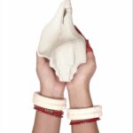 Garuda white 12-13 incehs in hand